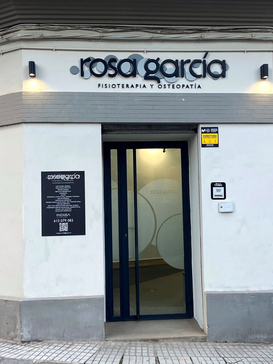 Fachada de la clínica en C/ Vasco Núñez 25